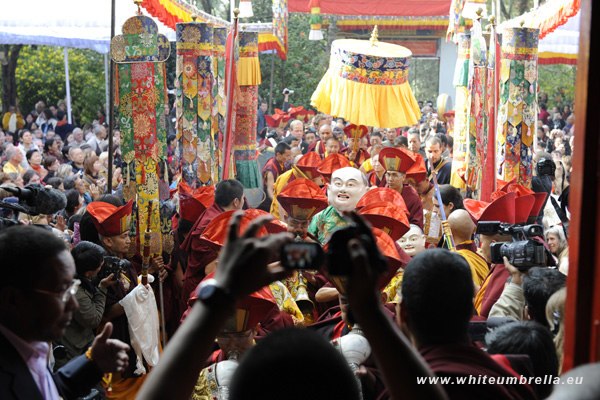 KHCP Urgyen Tulku Rinpoche arrives