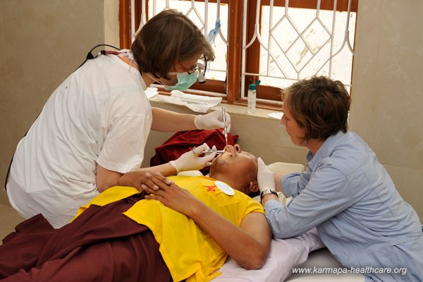 The KHCP medical team at work Kagyü Mönlam