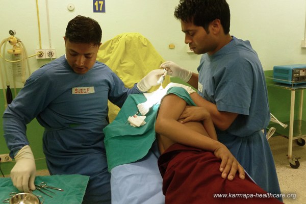 Tumor-OP preparations in Nepal/Himalayas