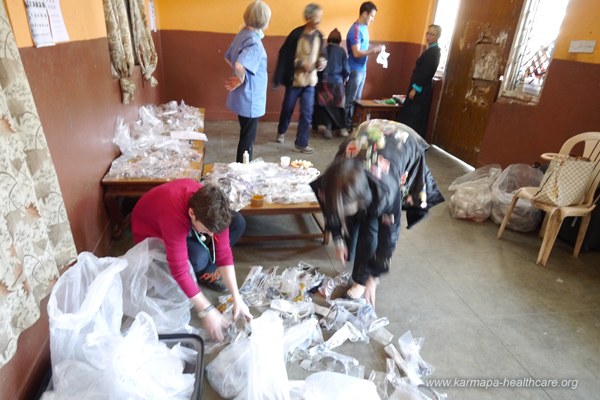 Sorting of about 1000 optical glasses