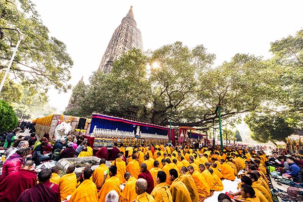 Karmapa Thaye Dorje leading the ceremonies at the Kagyu Monlam